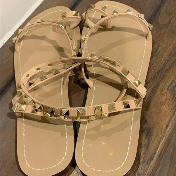 Women’s Studded Strappy Ankle Flat Sandals  9 Wide - Picture 5 of 6